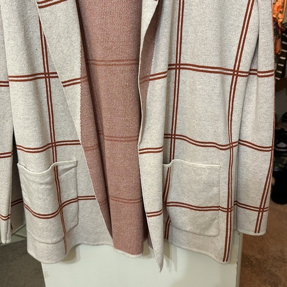 Windowpane Relaxed Sweater Blazer! - Picture 3 of 6